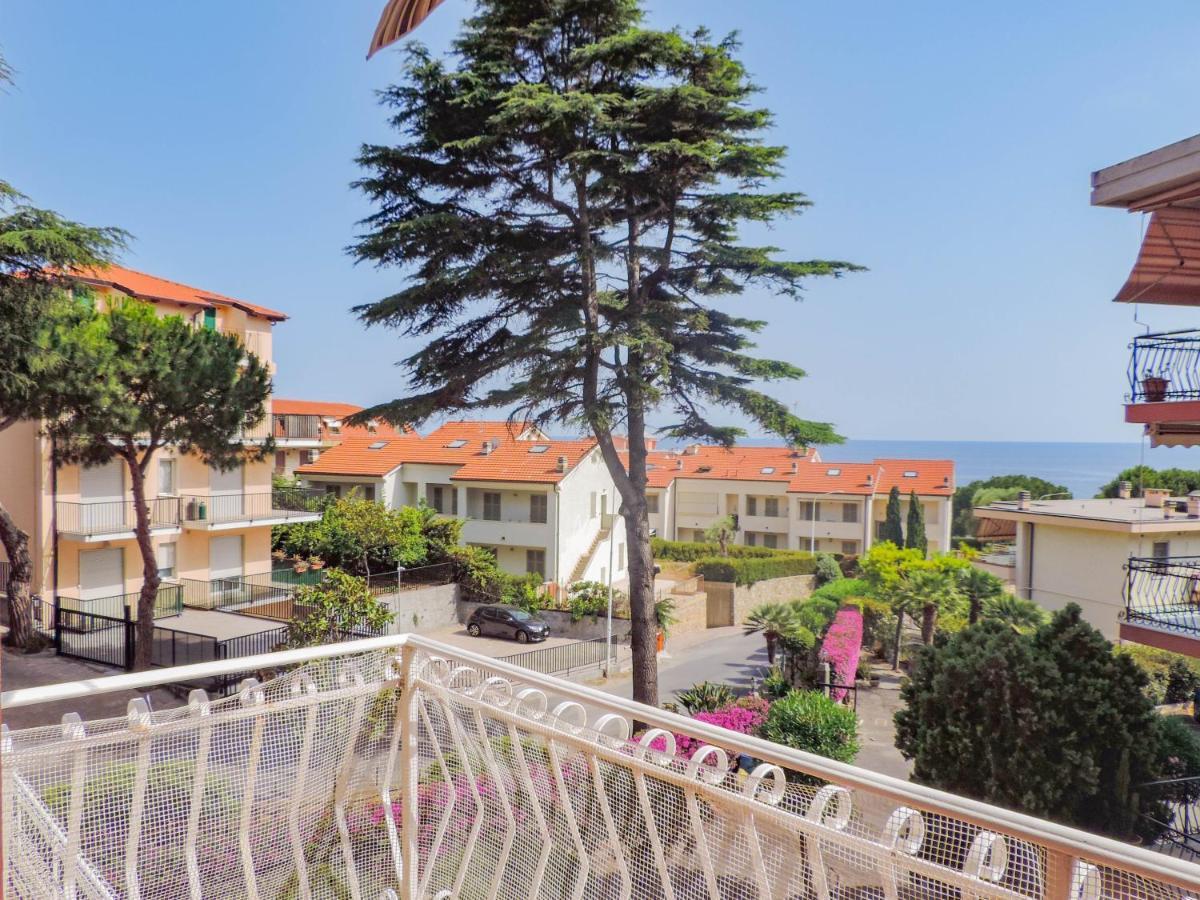 Apartamento H11 Terrazzo Al Mare - Riva Ligure - Spiagge Exterior foto